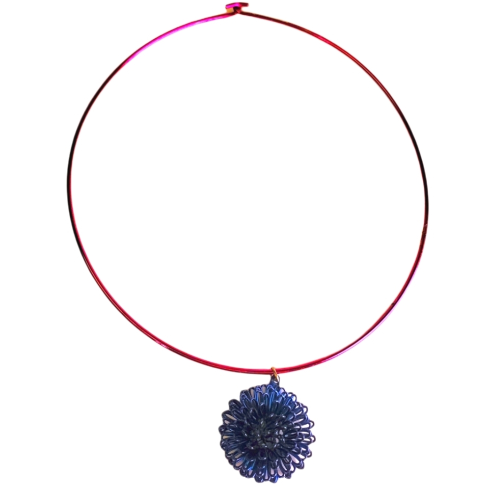 Y2K Bright Wire Fuschia and Indigo Floral Choker Necklace